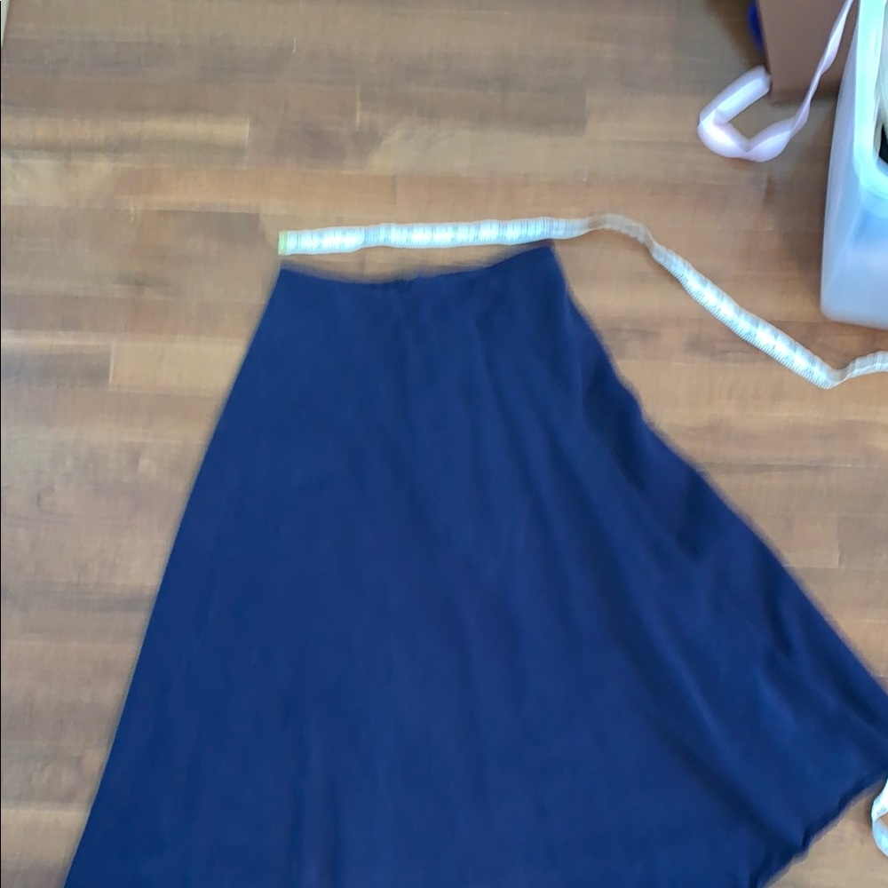 White House Black Market Elegant Navy Blue Women's Skirt size 4